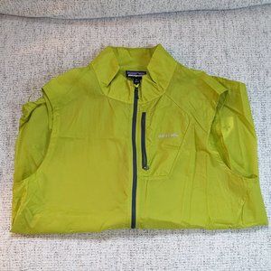Patagonia Lightweight Neon Green Full Zip Nylon Vest